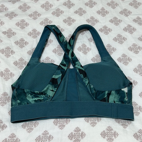 Patagonia Switchback Sports Bra - Picture 3 of 6